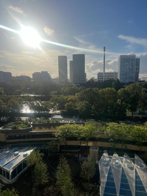 Appartement Tour Eiffel Terrasse Vue Seine à Paris Extérieur photo